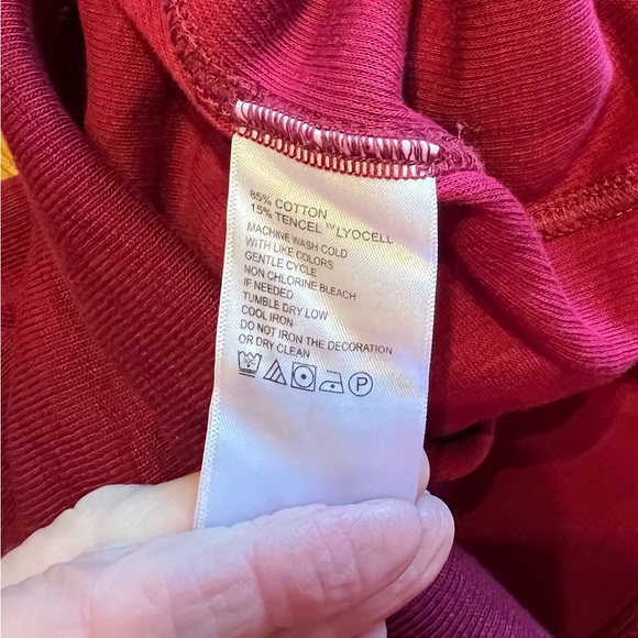 NWOT Tommy Bahama men’s M red/maroon textured 1/4 zip, Smokefree home - Picture 13 of 13